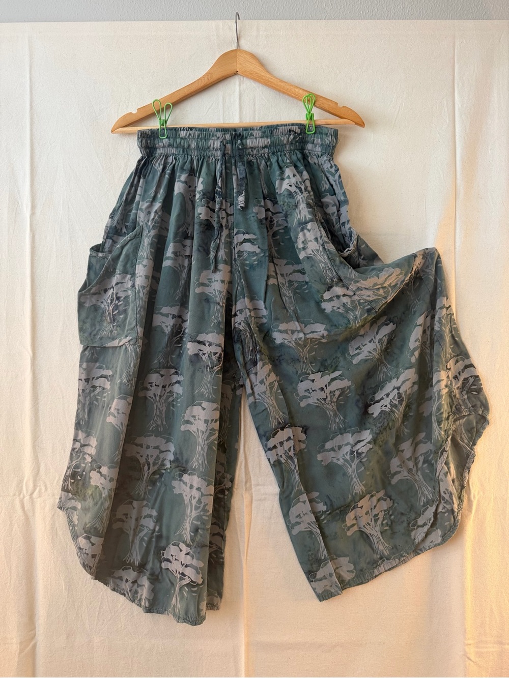 Wide Leg Cropped Pants in Slate Green Print Batik Dyed